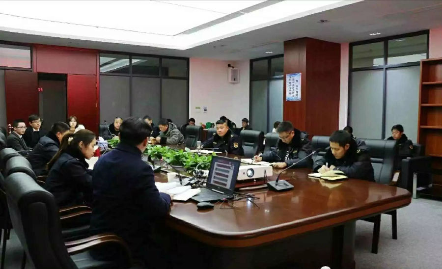 贤和律师陈金标主任赴信州区城市管理局和行政执法局开展法制专题讲座2.jpg